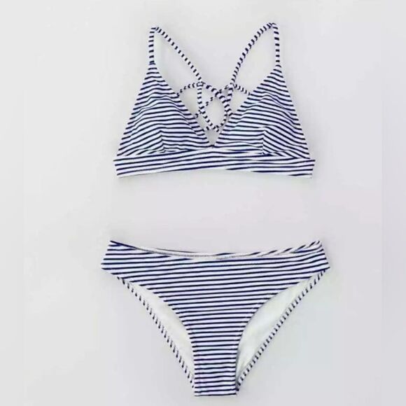 Cupshe navy and white stripped bikini with strappy back size XL - Picture 1 of 4